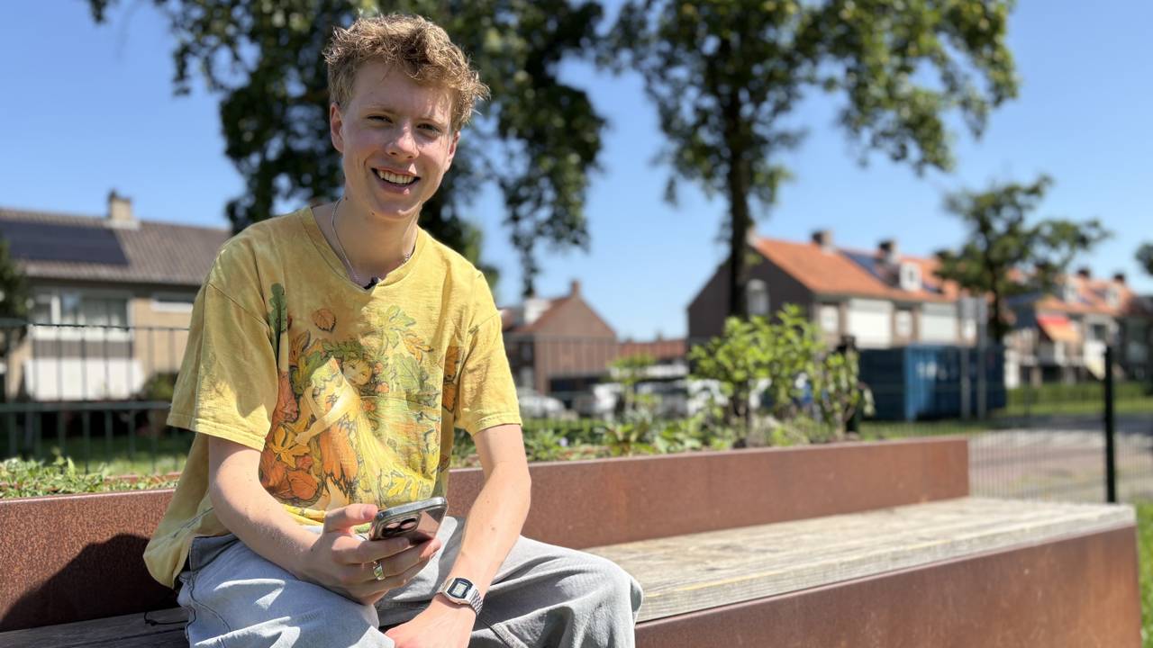 Boy Tanis roept incluencers met een petitie op om te stoppen met het delen van foto's waarop ze roken (foto: Wilco Zonneveld).