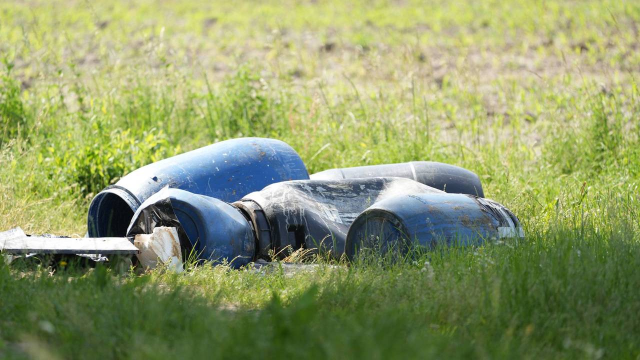 Vaten gedumpt in Ulicoten, mogelijk gaat het om drugsafval