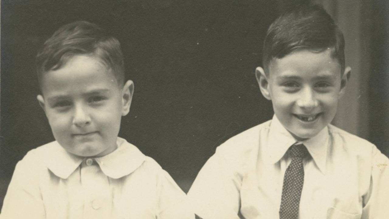 Broers Otto (links) en Dolf (rechts) Schaap (foto: Joods Cultureel Kwartier)