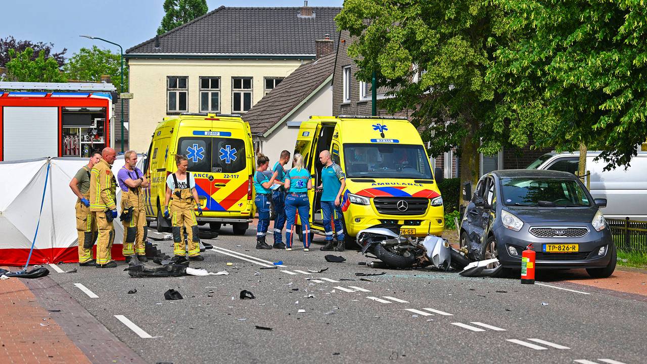 Motorrijder overleden door zwaar ongeval (Rico Vogels / Persbureau Heitink).