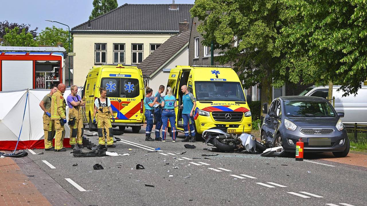 Motorrijder overleden door zwaar ongeval (Rico Vogels / Persbureau Heitink).