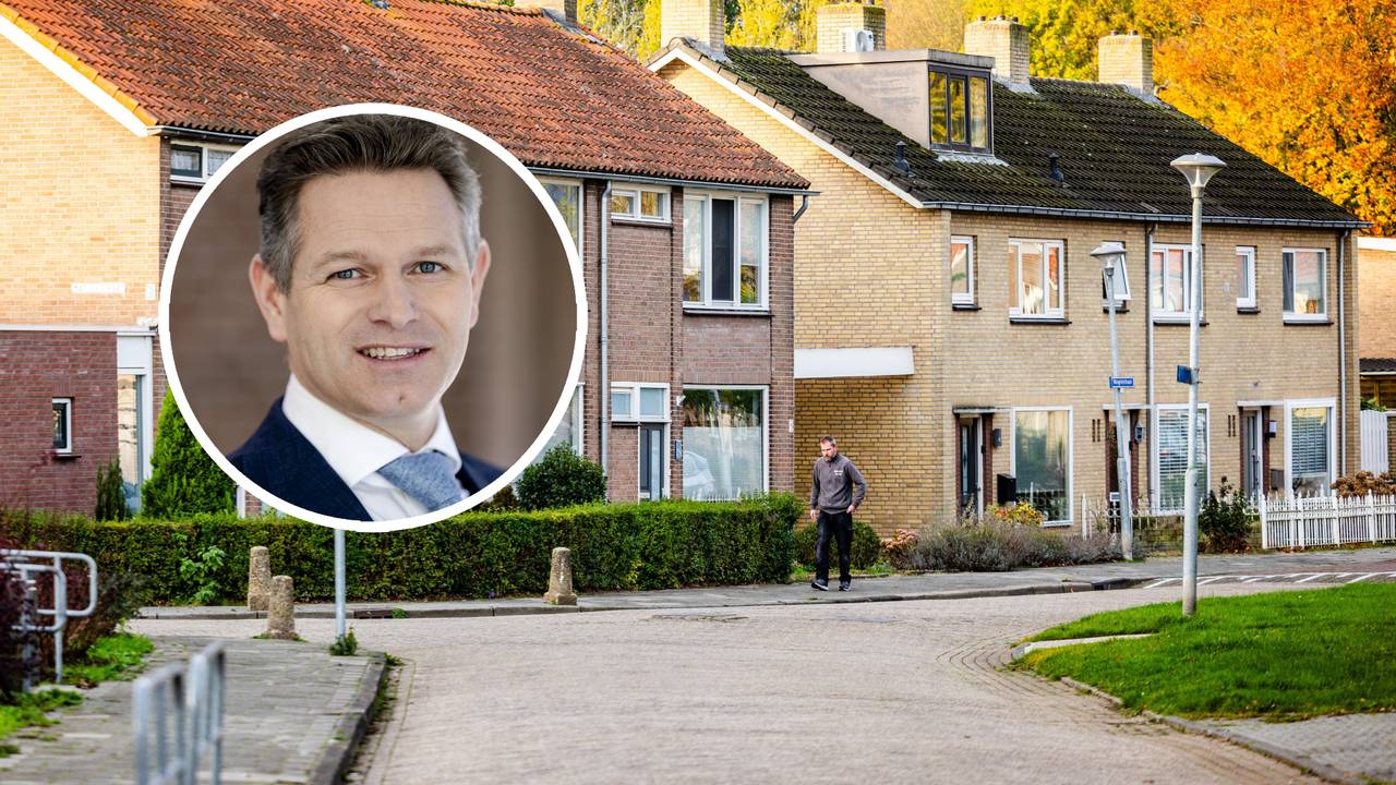 Jo-Annes de Bat, staatssecretaris Klimaat en Groene Groei over de toekomst van Moerdijk (foto's: ANP).