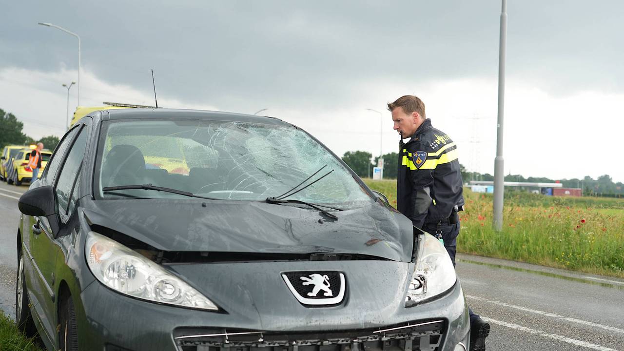 De fietser overleefde de klap niet (foto: Jeroen Stuve / Persbureau Heitink).