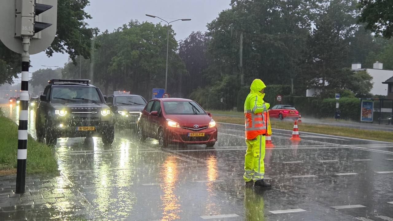 Storing verkeerlichten op N65, lange files tussen Den Bosch en Tilburg