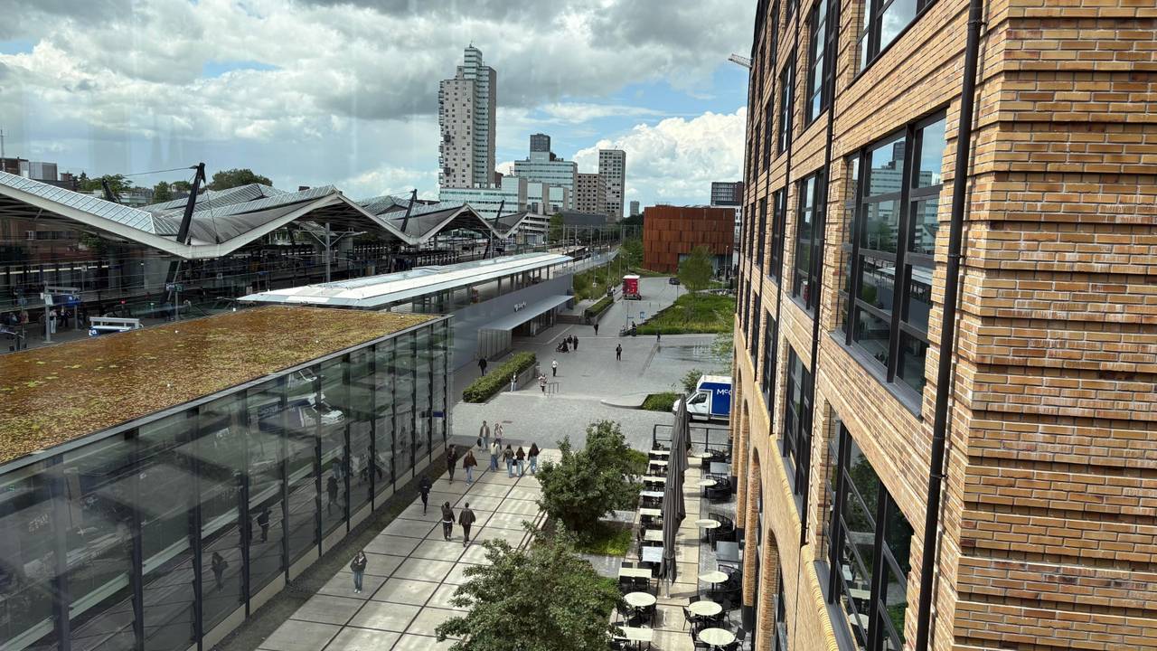 Het Burgemeester Stekelenburgplein in Tilburg in 2026 (foto: Pieter Soethout).