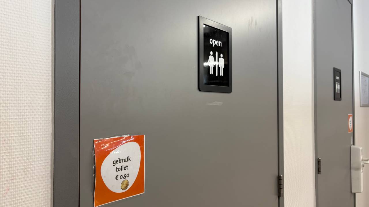 Om naar het toilet te kunnen, betaal je in de openbare bibliotheek aan het Wagnerplein 50 cent (foto: Omroep Brabant).