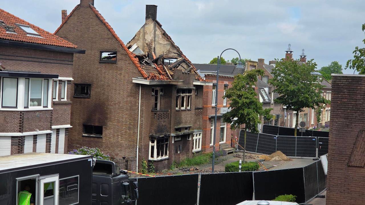 Uitgebrande woning in Rijen (foto: Noël van Hooft).