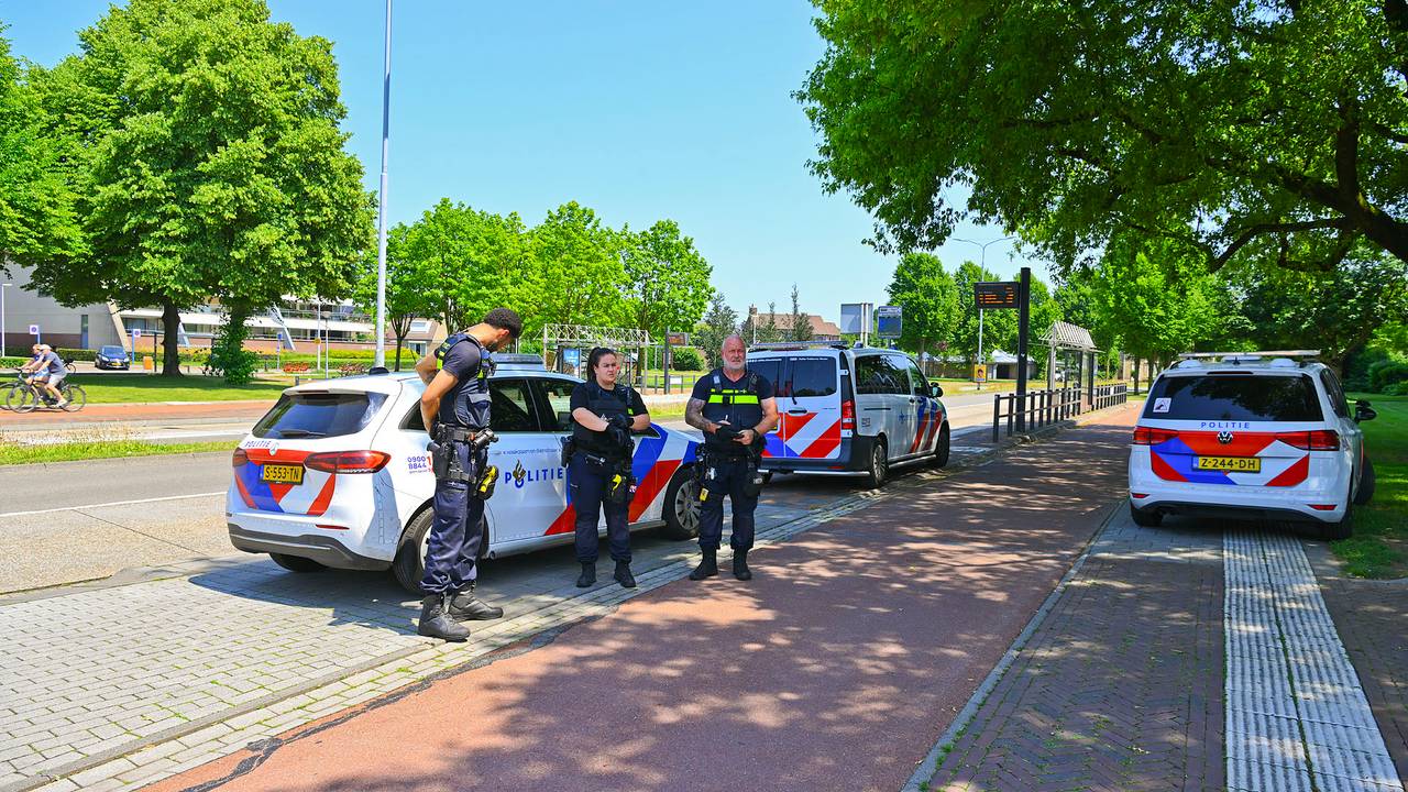 Man aangehouden na banden leksteken (foto: Rico Vogels / SQ Vision).