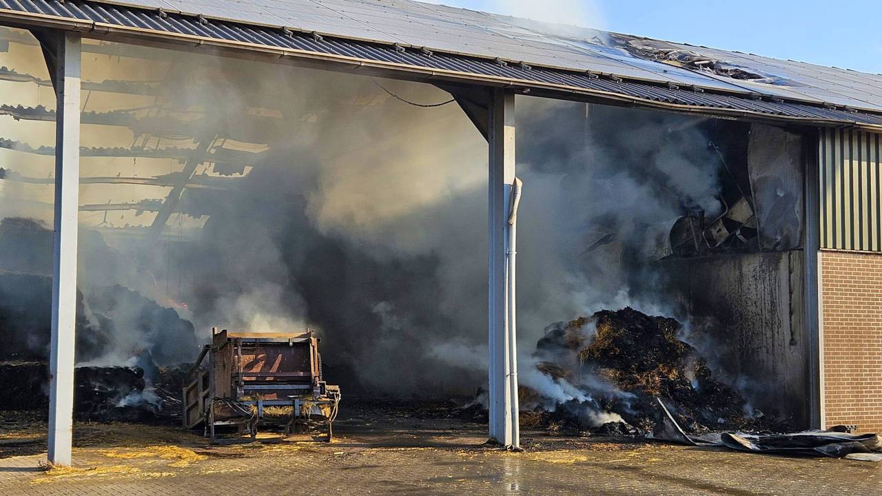 Brand in loods in Casteren