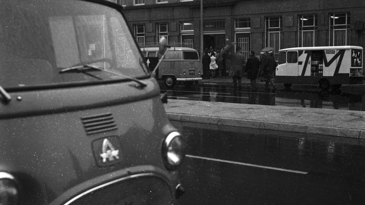 De allereerste bankoverval was op 15 oktober 1965 op de AMRO Bank in Tilburg (foto: Persbureau van Eijndhoven/collectie Regionaal Archief Tilburg) 