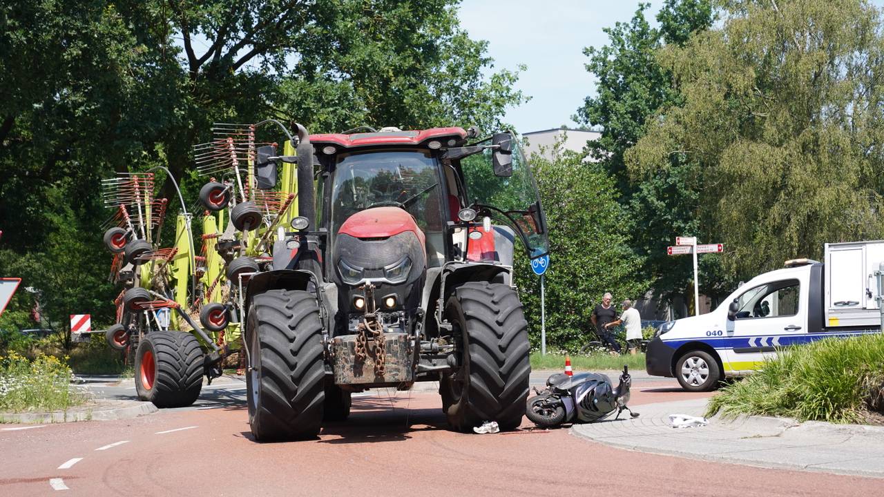 Tractor en scooter botsen in Rosmalen: jonge vrouw (19) zwaargewond