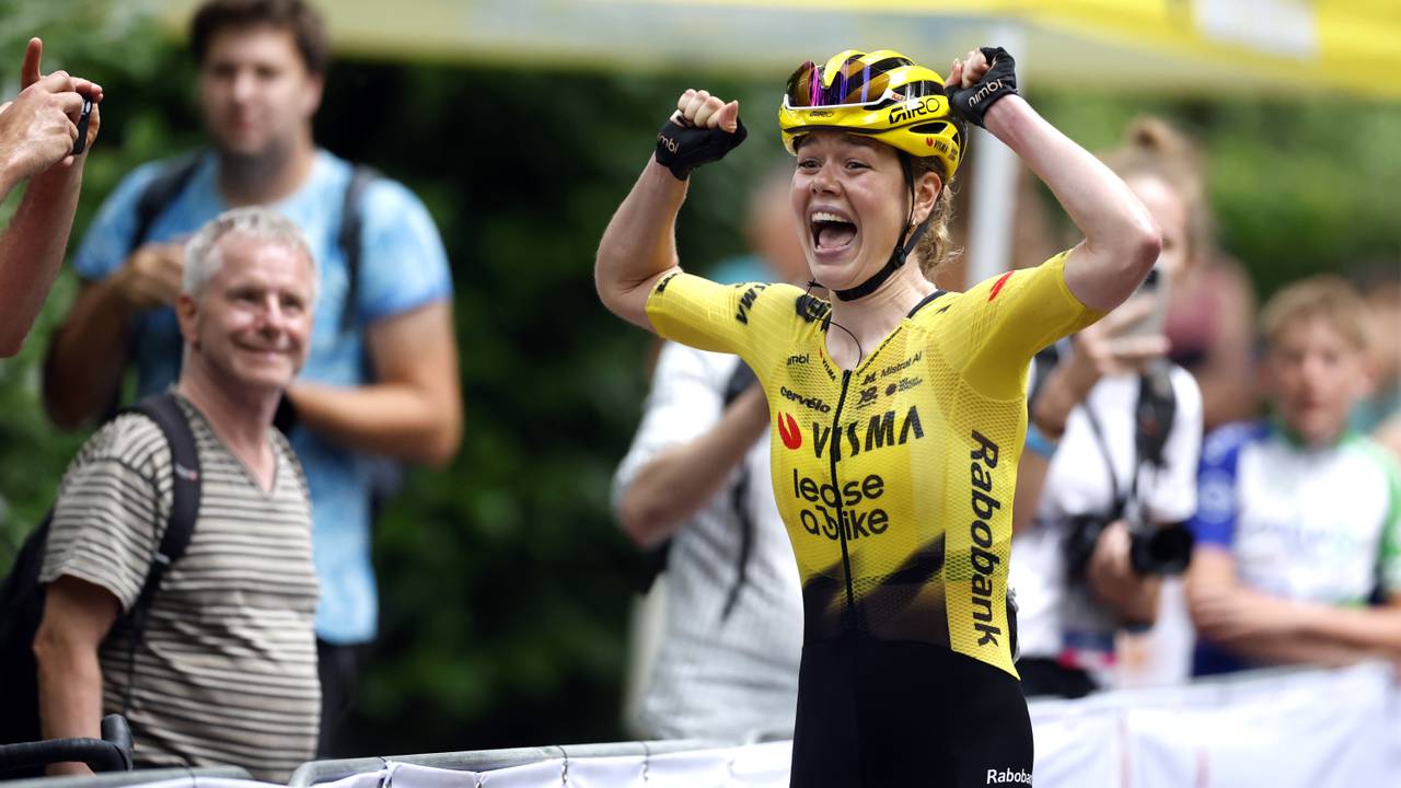 Lieke Nooijen wint NK wielrennen: wegrace vrouwen (foto: ANP).