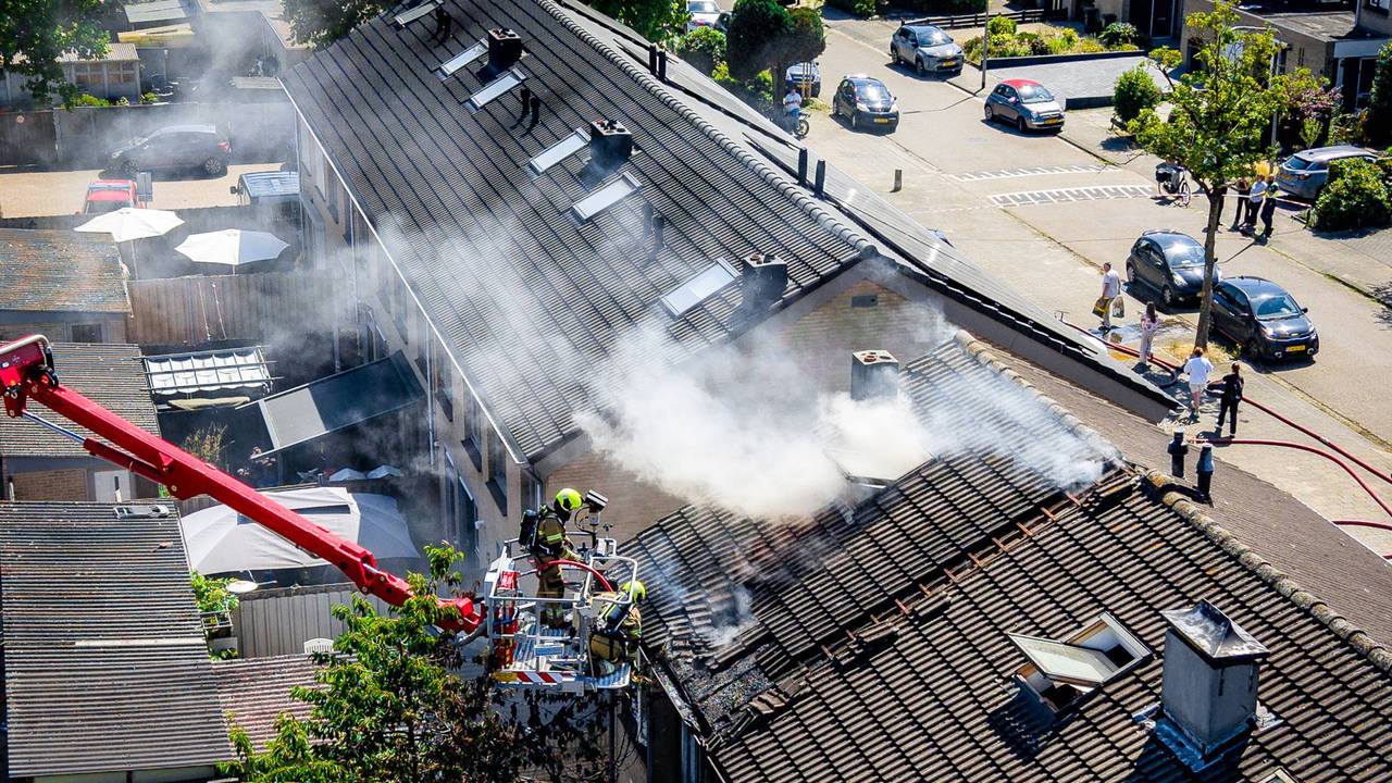 Brand in huis in Oss (foto: Lucas Lammers/Persbureau Heitink).