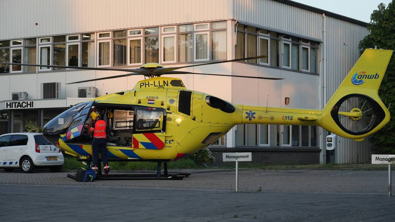 Zwaargewonde bij bedrijfsongeval in Oosterhout (foto: Jeroen Stuve/Persbureau Heitink).