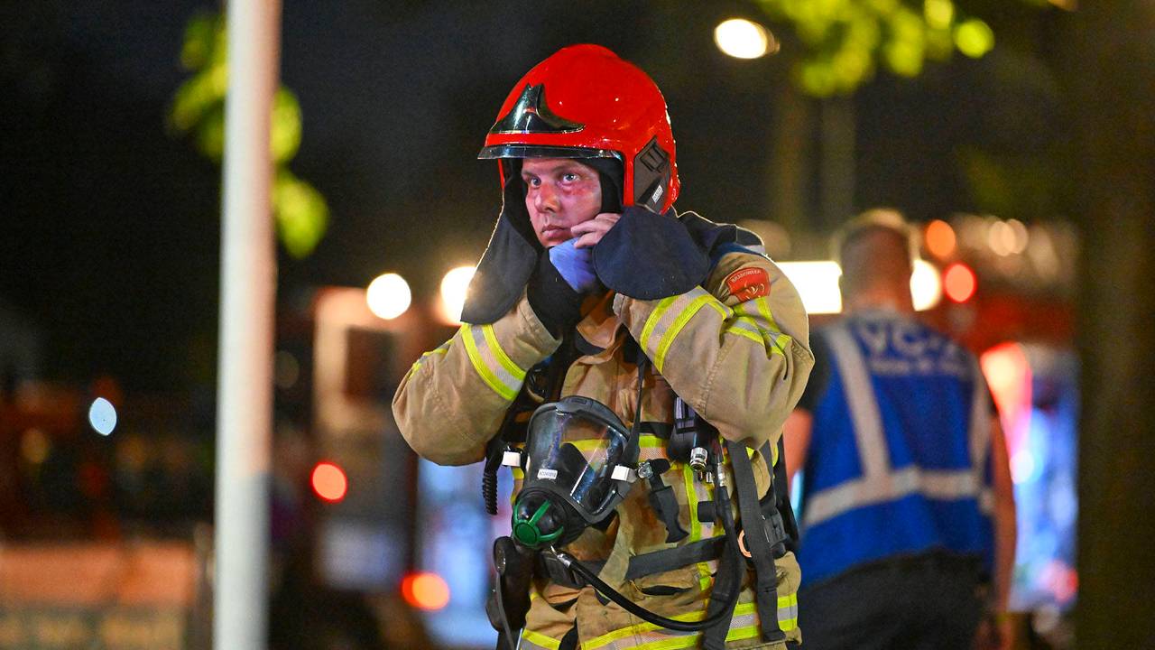 Grote brand in kringloopwinkel Veldhoven (foto: Rico Vogels/Persbureau Heitink).