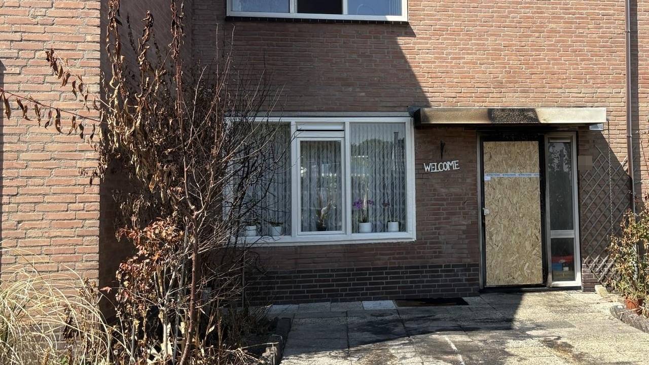 Het huis in Etten-Leur waar al twee keer brand was (foto: Omroep Brabant).