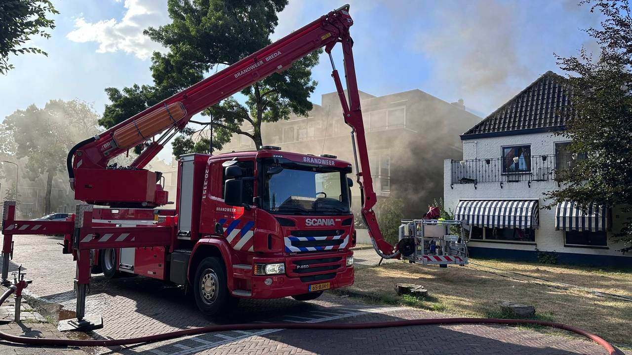Veel rook bij brand in huis aan Antiloopstraat in Breda