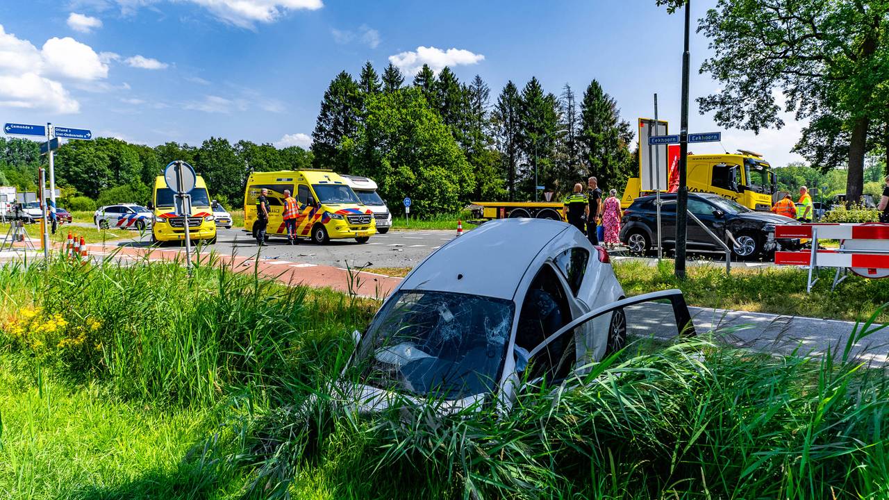 Gewonden bij botsing tussen twee auto's op kruispunt in Sint-Oedenrode