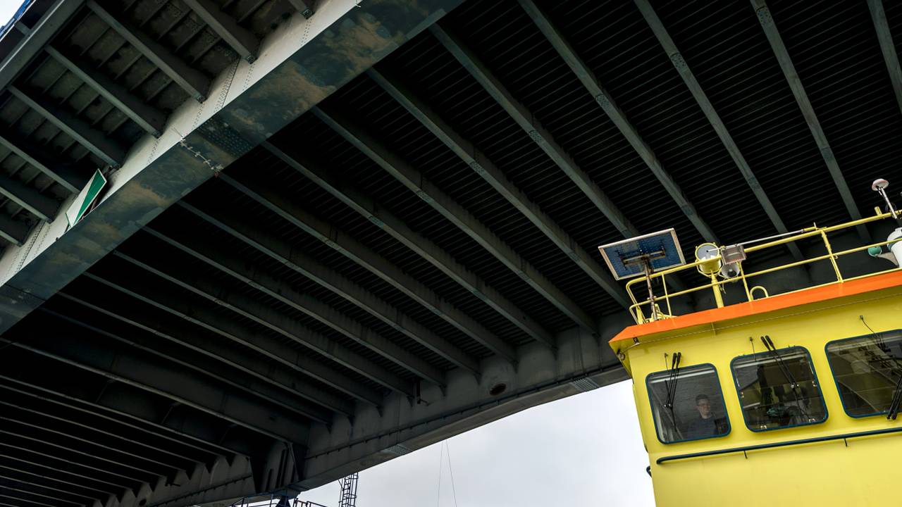 Er was in 2016 maandenlang onderhoud aan de brug (foto: ANP).