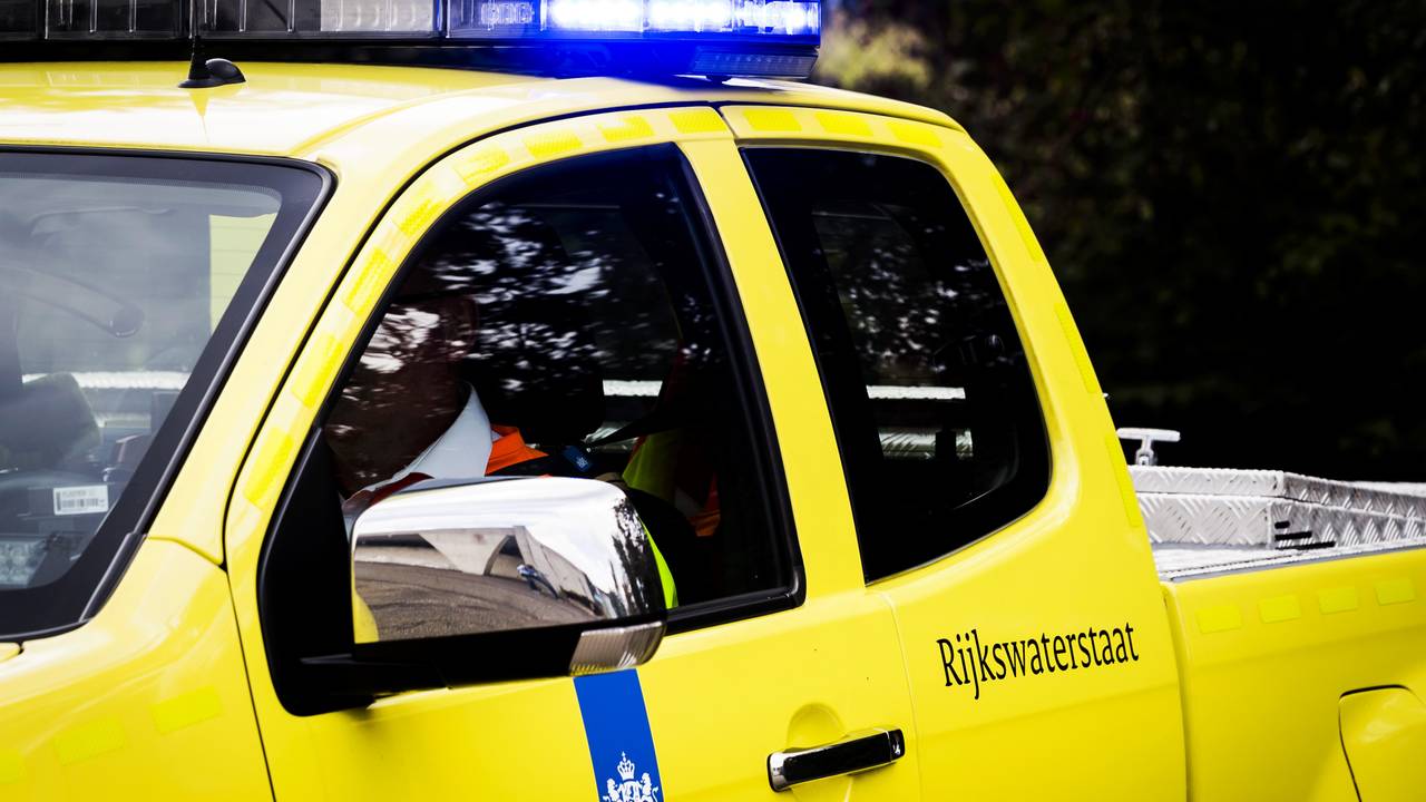 A67 vlak voor Belgische grens dicht na ongeval (archieffoto: ANP).