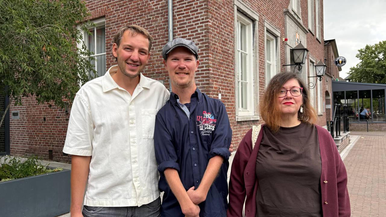 Bruidspaar André en Sergei met hun getuige Olga (foto: Ruud Ritzen).