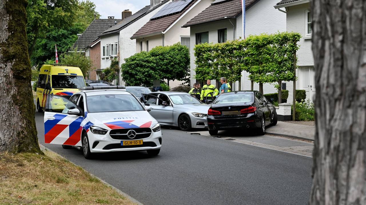 BOTSING GEPARKEERDE AUTO