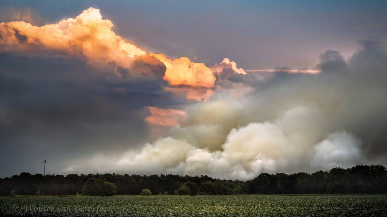 Tot in Nijmegen flinke geuroverlast door natuurbrand bij Brabantse grens