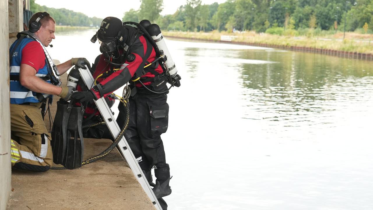 Duikers zoeken in kanaal naar dementerende Toon (78) uit Oosterhout