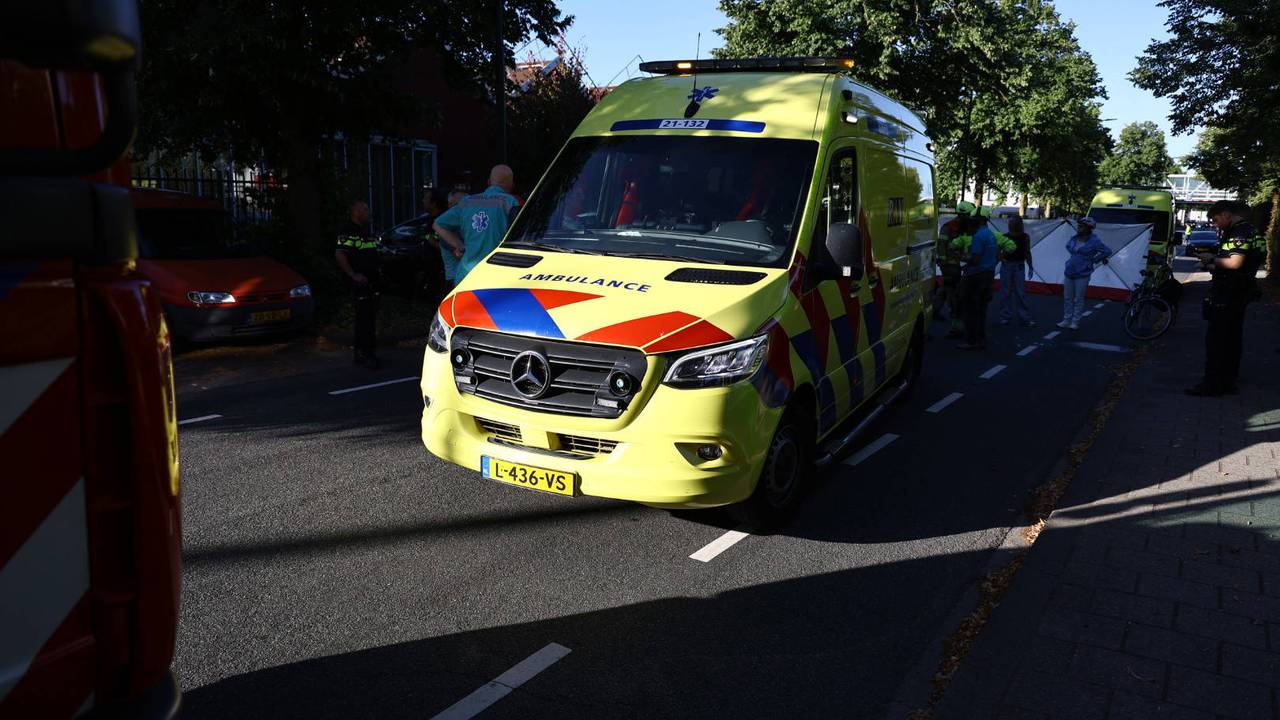 Man ernstig gewond na val van fiets in Boxmeer (foto: SK-Media/Persbureau Heitink).