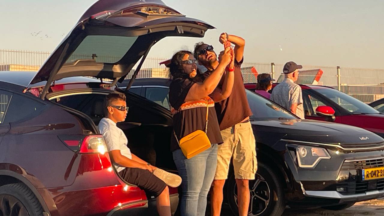 Lekker kijken vanuit de Tesla (foto Ronny balk).