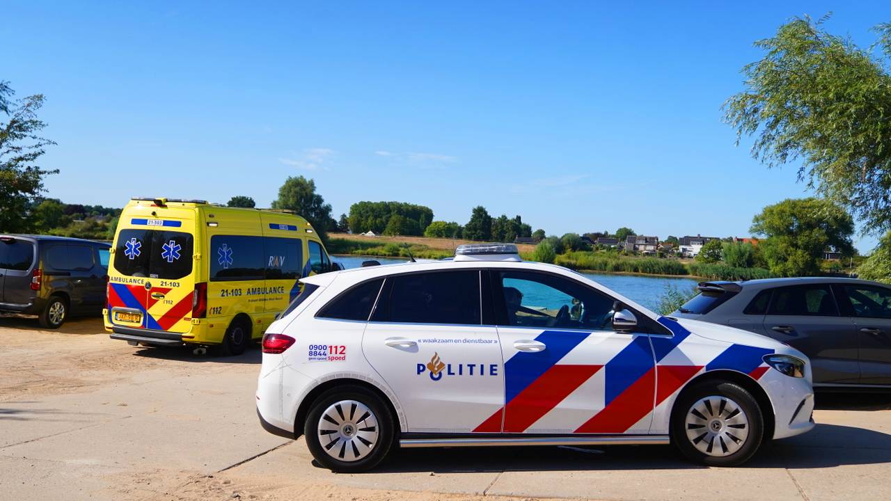 Man gewond bij ongeluk met jetski op de Maas