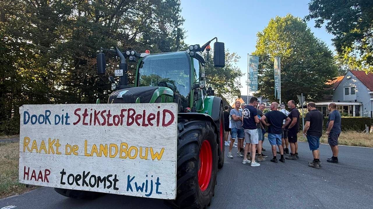 Boeren verzamelen in Helvoirt