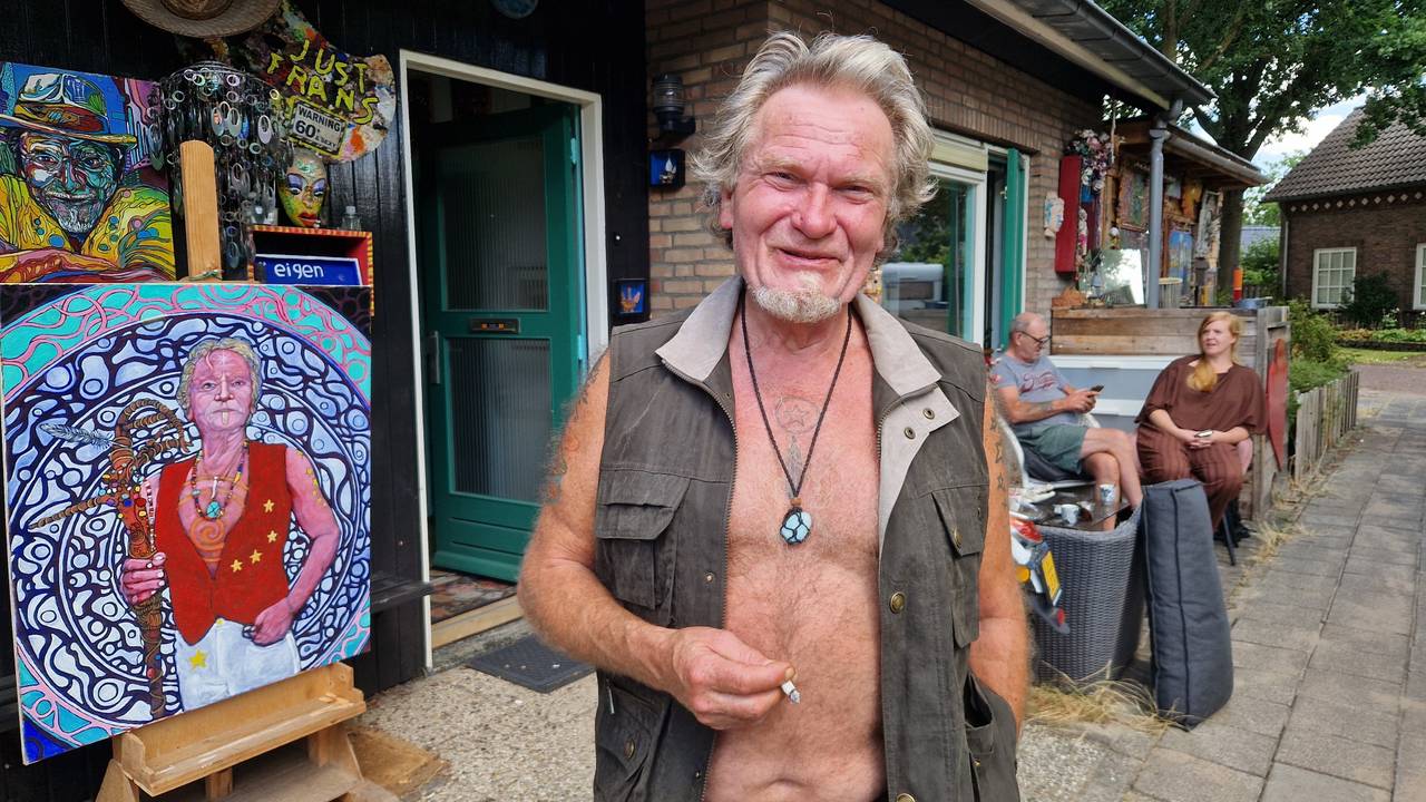 Frans leeft in zijn zelfgemaakte kunsttempel: 'Hier ben ik thuis'