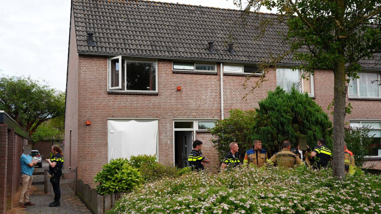 Vrouw die zwaargewond op brandend bed werd gevonden alsnog overleden