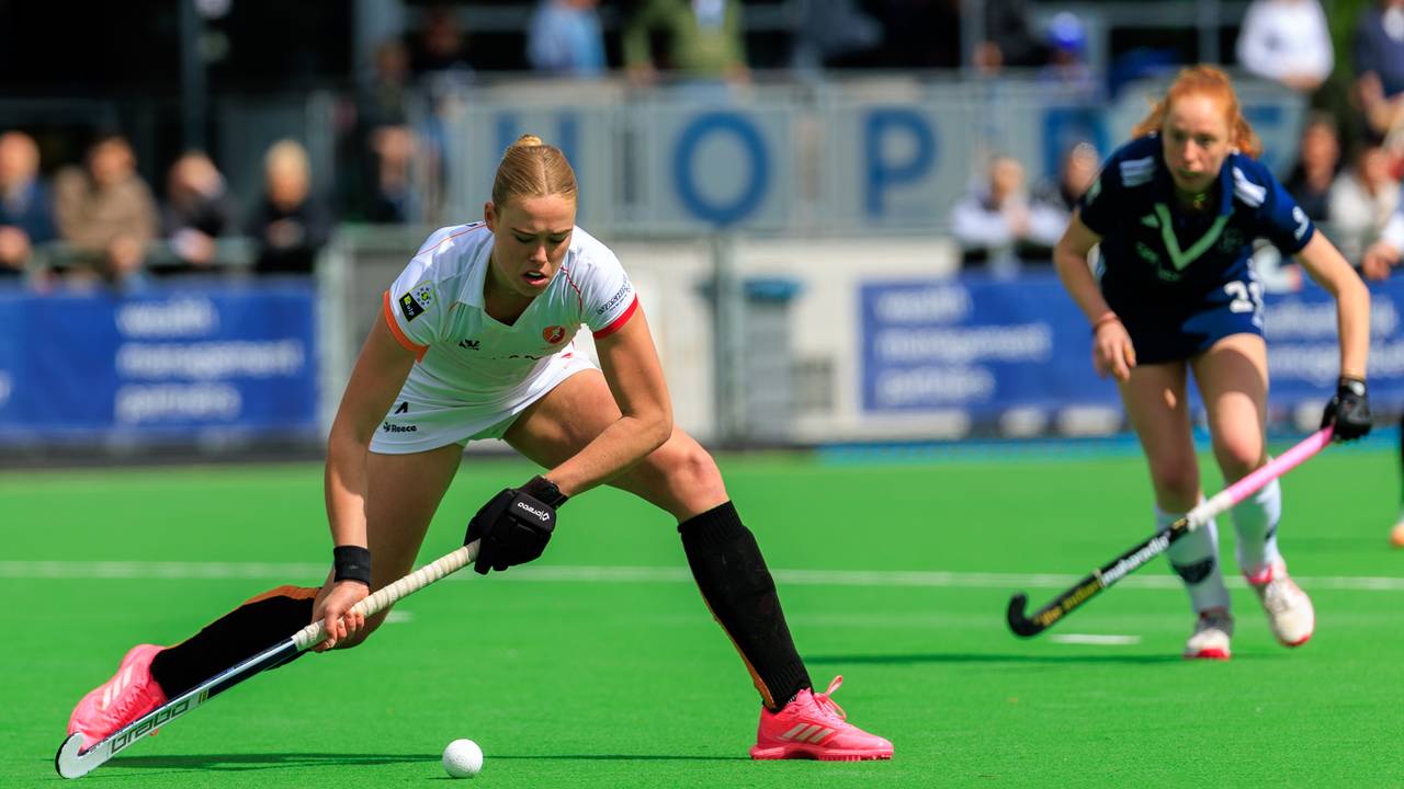 Oranje Rood-speelster Amber Brouwer (foto: Marcel van Plateringen/Orange Pictures).