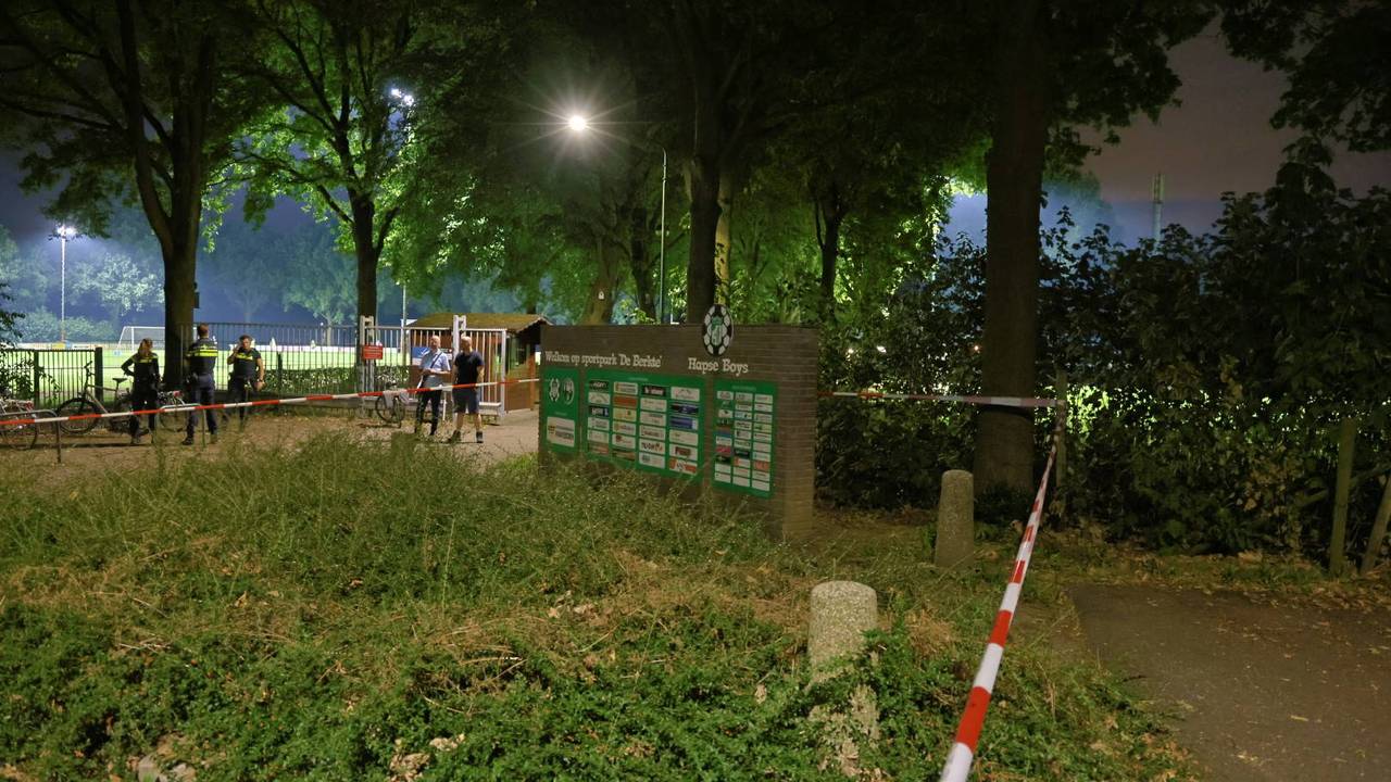 De politie heeft het gebied afgezet (foto: Foto: SK-Media / Persbureau Heitink).