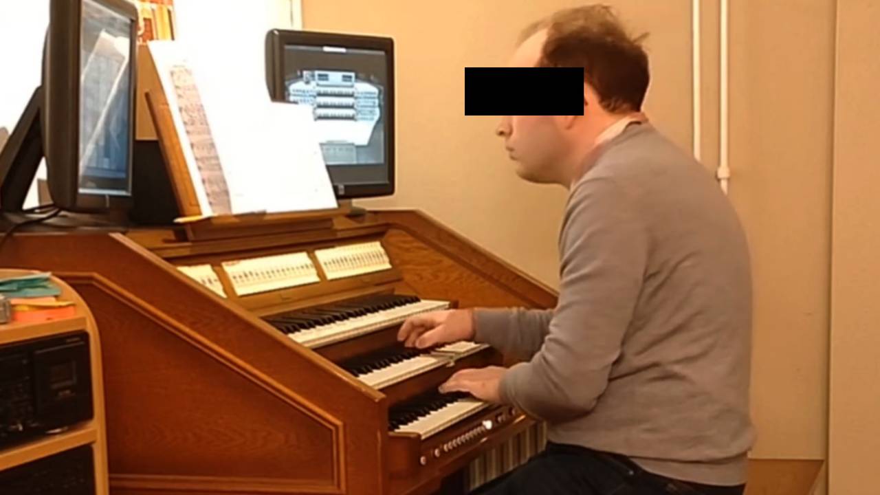 Reinier K. is een echte orgelliefhebber (foto:youtube.com)