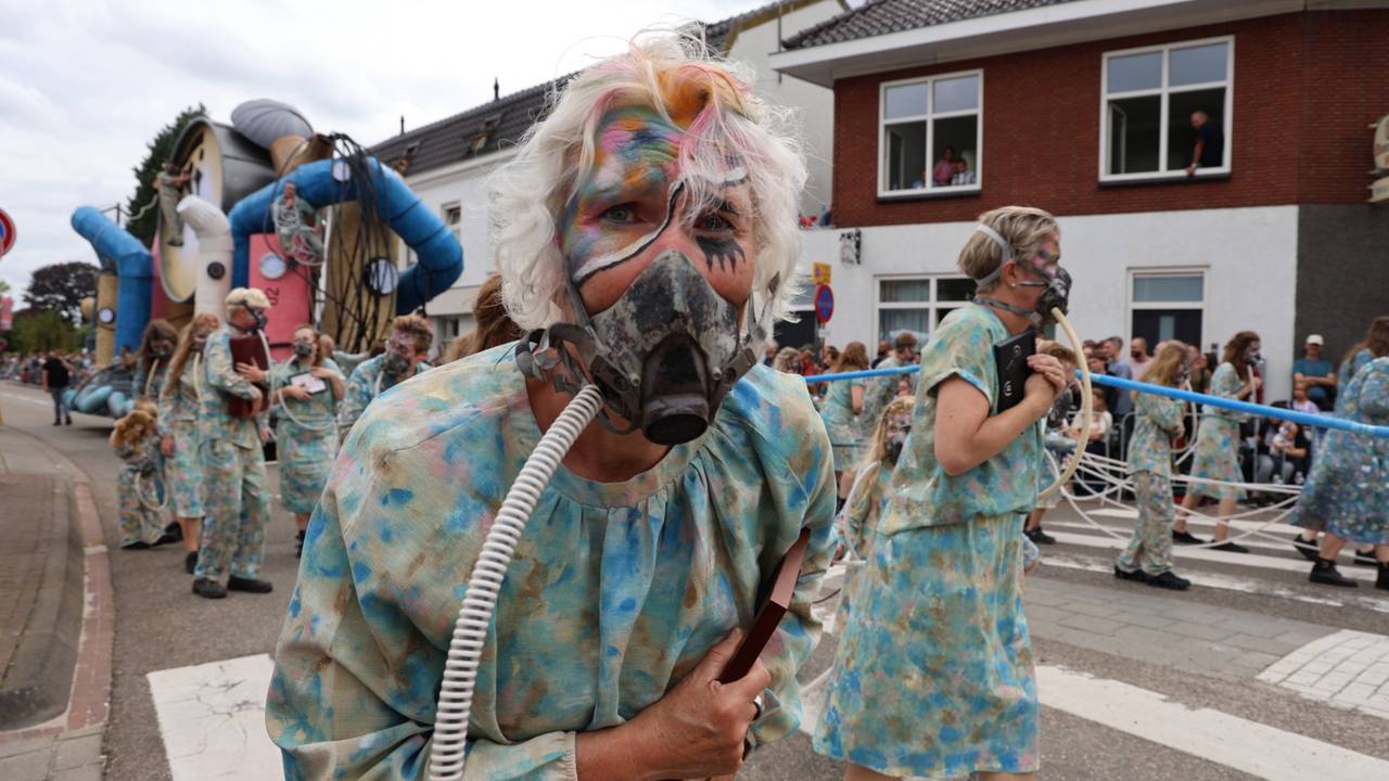 Vriendenkring Kapelstraat met De laatste dag (foto: Lobke Kapteijns).