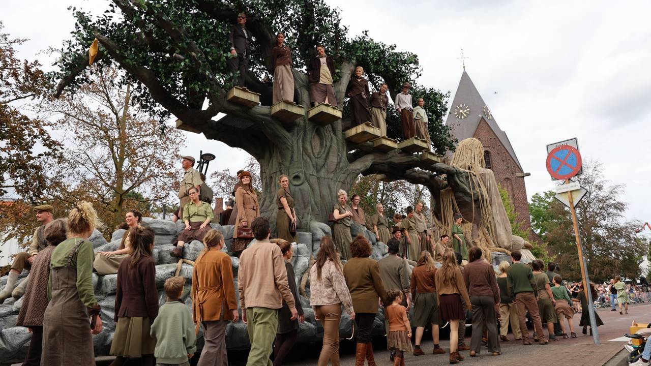 Vriendenkring Haisjô met Ons Moeder (foto: Lobke Kapteijns).