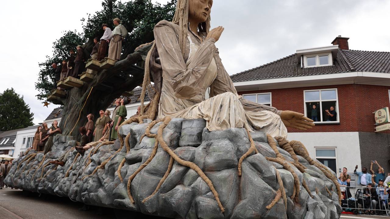 Vriendenkring Haisjô met Ons Moeder (foto: Lobke Kapteijns).