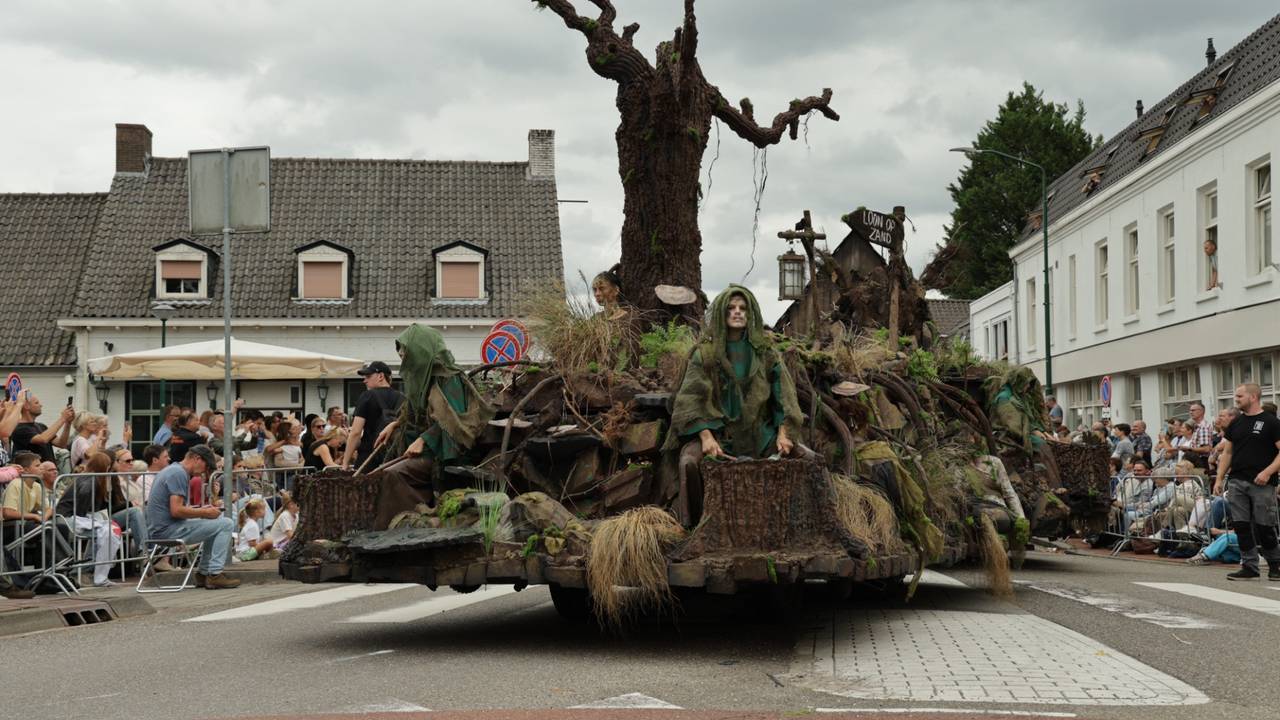 Vriendenkring De Oude Ambachten, met De Bende van de Witte Veer (foto: Lobke Kapteijns).