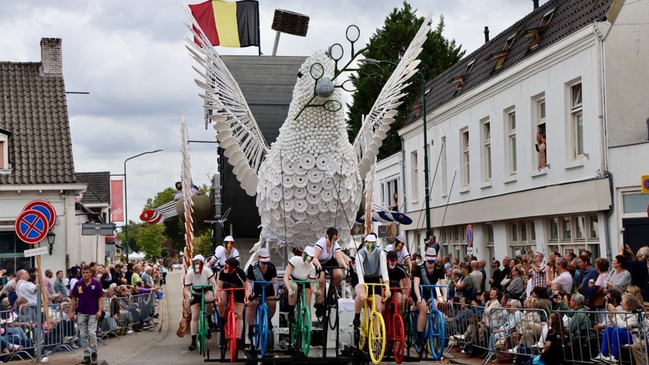 Algemene winnaar Brabantsedag: Lambrekvrienden (foto: Lobke Kapteijns). 