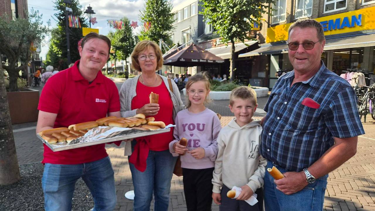 Een lekker worstenbroodje! (foto: Omroep Brabant).