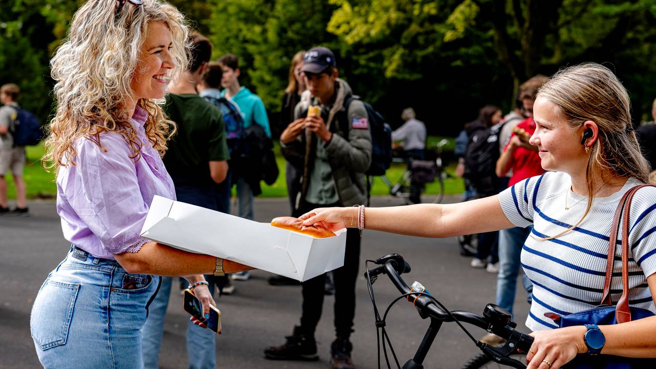 Lust jij ook een worstenbroodje? (foto: Marcel van Dorst/Eye4images)