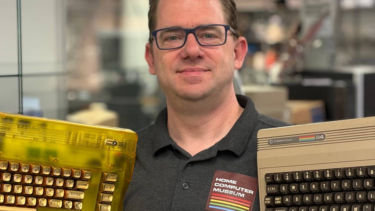 Bart start enige Commodore-winkel van de wereld: 'Pure nostalgie'