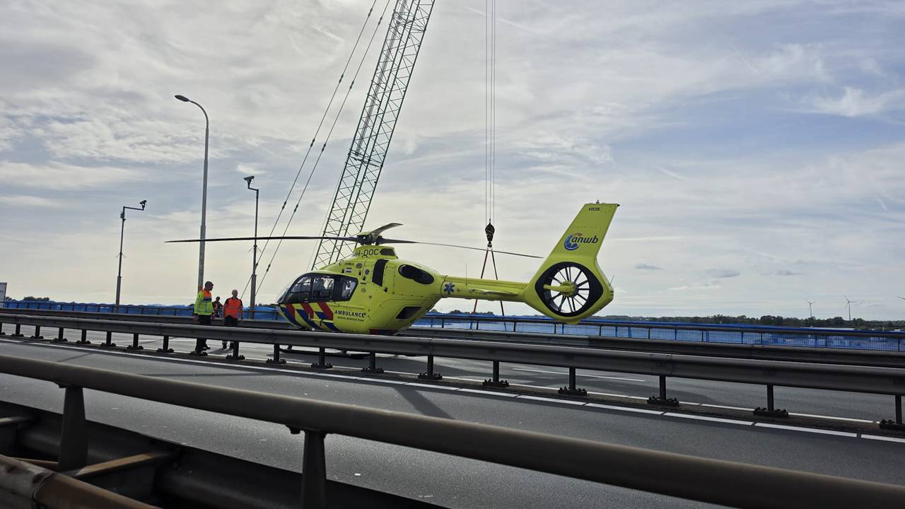 Traumaheli geland om ongeluk op Merwedeburg, fikse file richting Breda