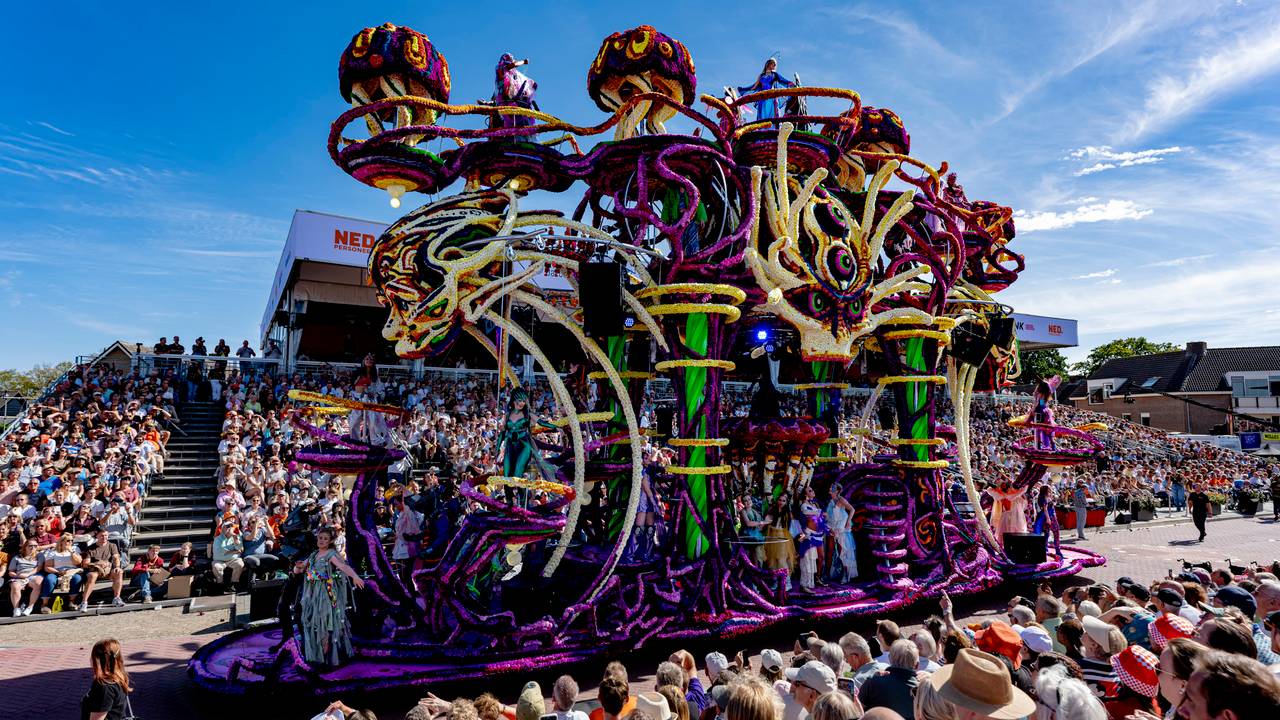 Buurtschap Klein-Zundertse Heikan met Club Sensoria. (foto: MARCEL VAN DORST / EYE4IMAGES).
