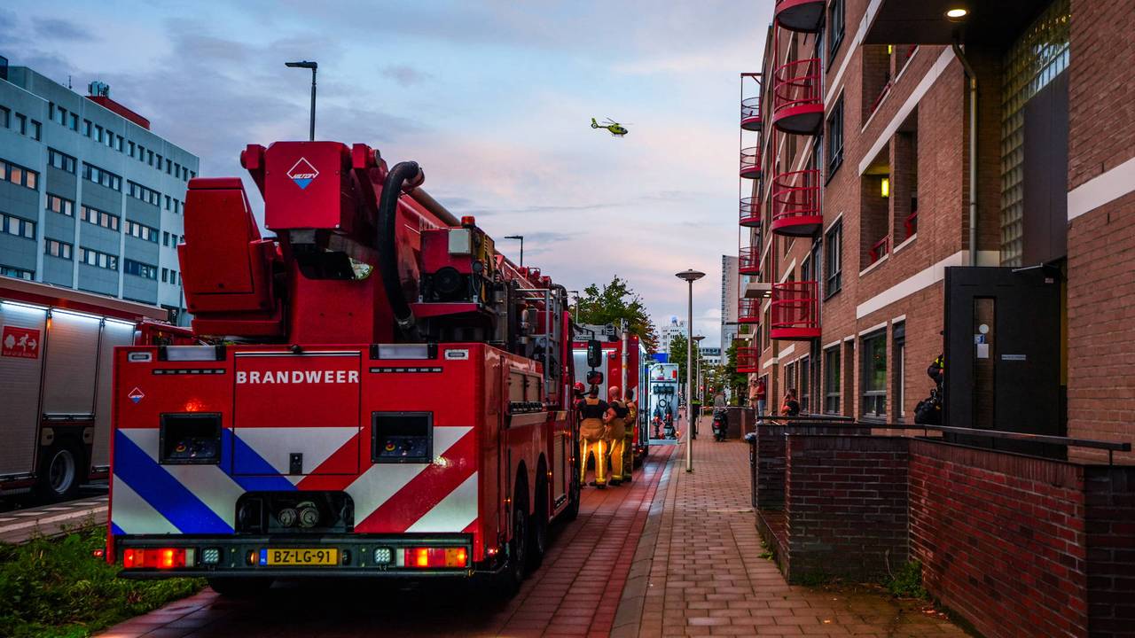 Eindhovense flat deels ontruimd om brand, buren horen schreeuw om hulp