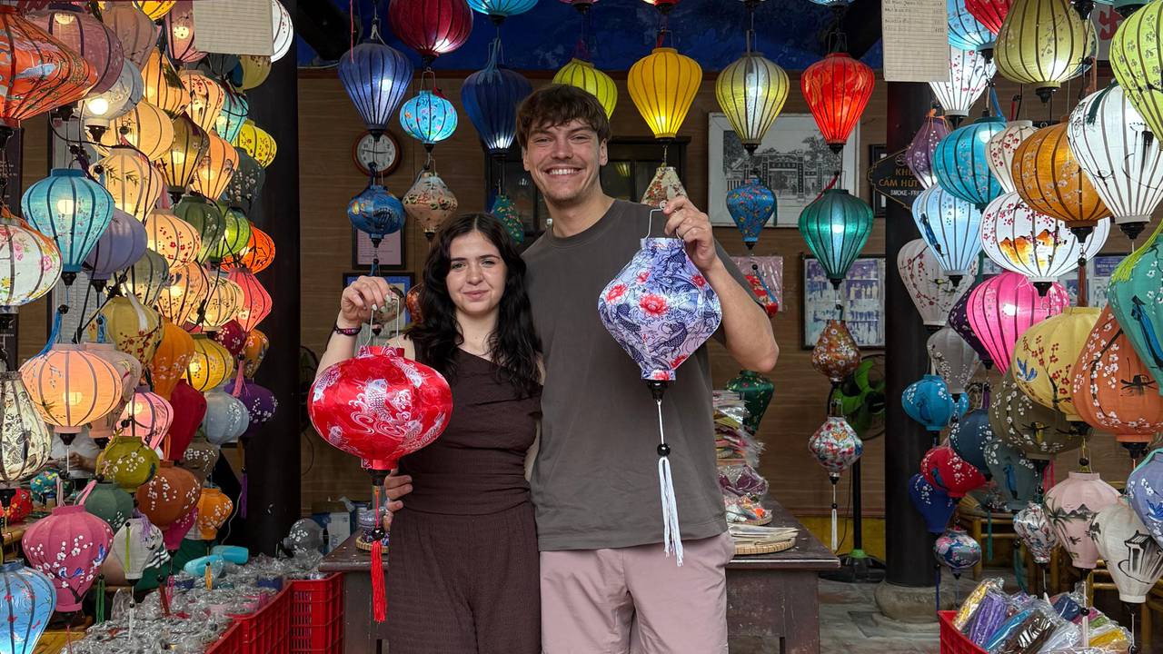 Iris en Bram in Vietnam (eigen foto).