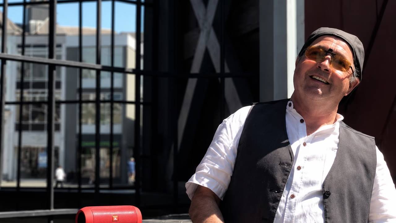 Operazanger Louis Huijnen is deze zomer op 74-jarige leeftijd overleden